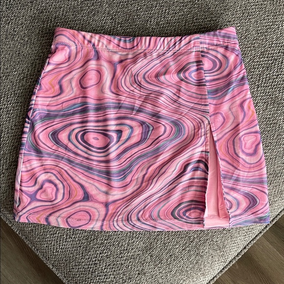 White Fox Boutique Dresses & Skirts - White Fox Pink Marble-Print Mini Skirt with Front Slit